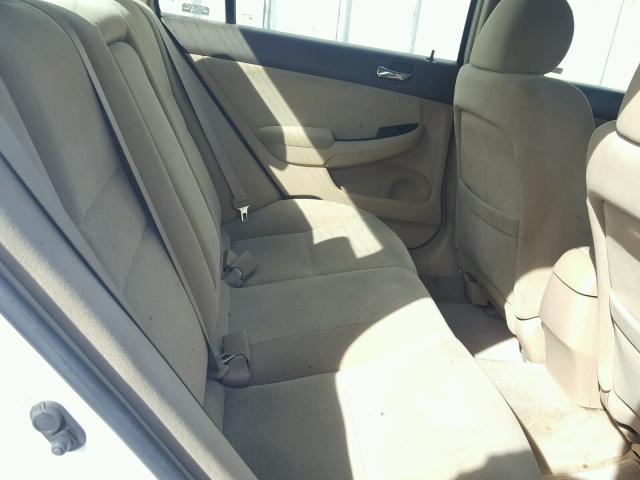 1HGCM56346A047908 - 2006 HONDA ACCORD SE WHITE photo 6