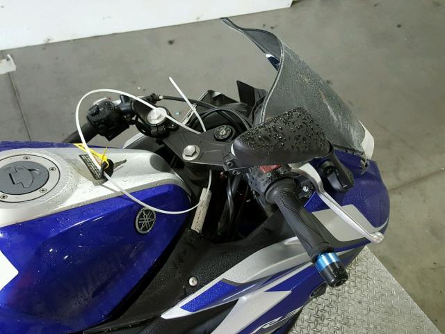 MH3RH06Y6FK001097 - 2015 YAMAHA YZFR3 BLUE photo 5