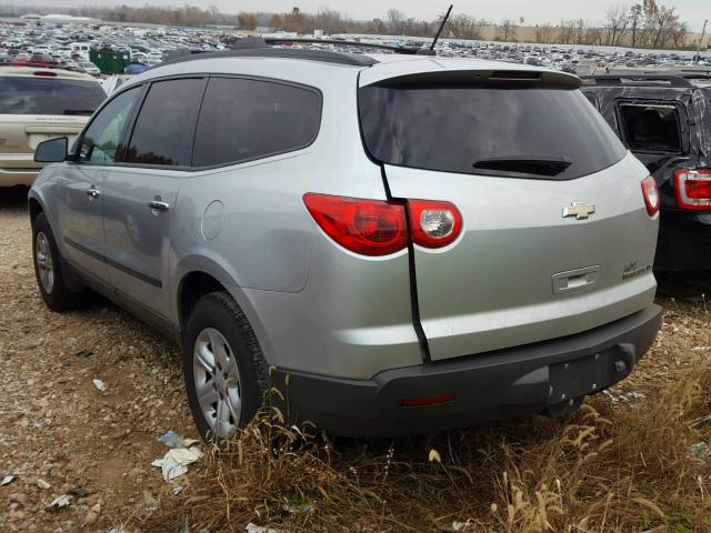 1GNKREED7CJ392519 - 2012 CHEVROLET TRAVERSE L SILVER photo 3