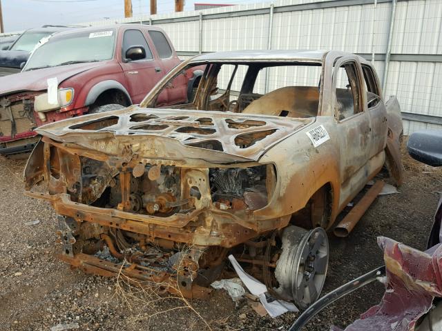 5TELU42N68Z570386 - 2008 TOYOTA TACOMA DOU BURN photo 2