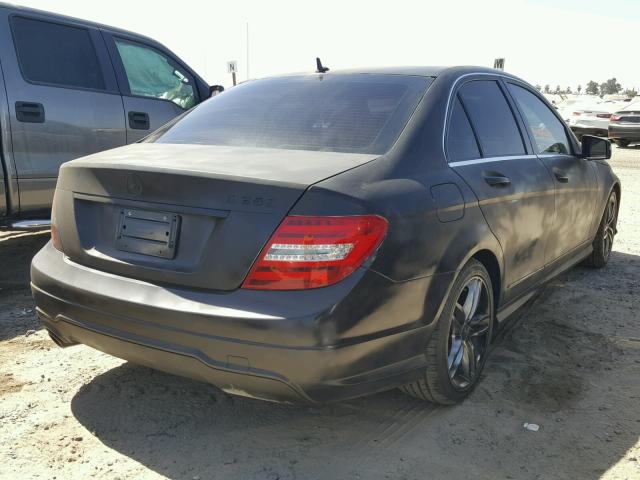 WDDGF4HB0ER302004 - 2014 MERCEDES-BENZ C250 BLACK photo 4