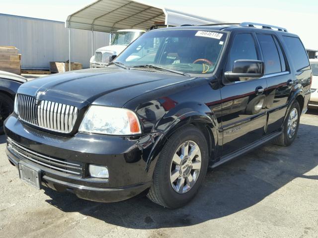 5LMFU27506LJ26922 - 2006 LINCOLN NAVIGATOR Schwarz Foto 2