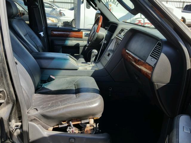 5LMFU27506LJ26922 - 2006 LINCOLN NAVIGATOR Schwarz Foto 5