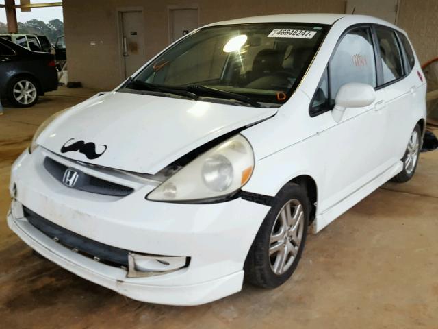 JHMGD38617S018436 - 2007 HONDA FIT S WHITE photo 2