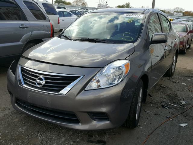 3N1CN7AP3EL856683 - 2014 NISSAN VERSA S BROWN photo 2