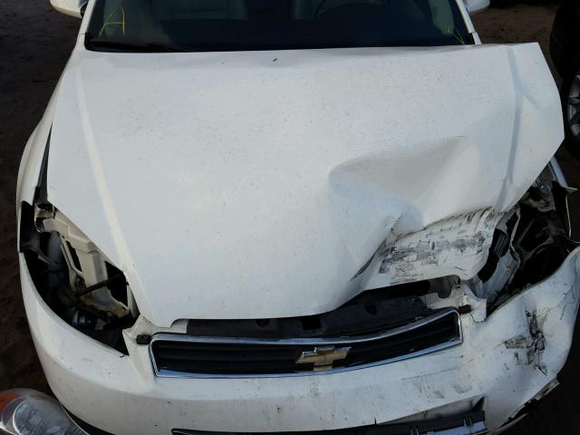 2G1WC581869369658 - 2006 CHEVROLET IMPALA LT WHITE photo 5