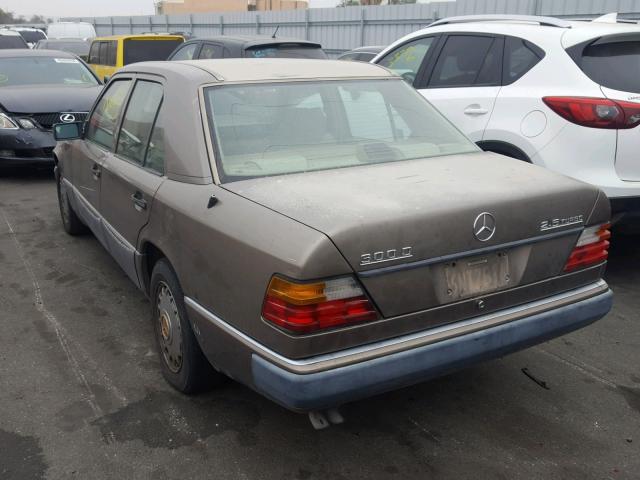 WDBEB28D3NB609354 - 1992 MERCEDES-BENZ 300 D GOLD photo 3