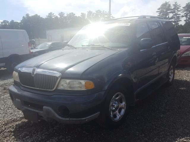 5LMEU27R81LJ26030 - 2001 LINCOLN NAVIGATOR Niebieski zdjęcie 2