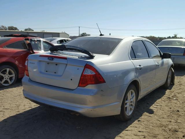 3FAHP0GA4AR288805 - 2010 FORD FUSION S SILVER photo 4