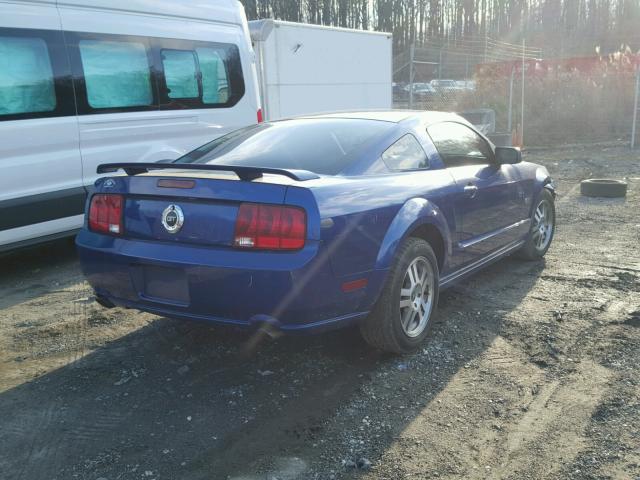 1ZVFT82H655236601 - 2005 FORD MUSTANG GT BLUE photo 4