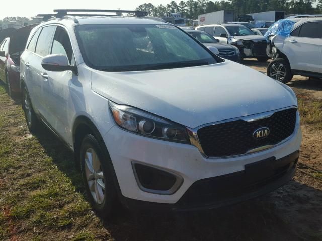 5XYPGDA37GG050795 - 2016 KIA SORENTO LX WHITE photo 1