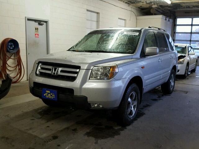 5FNYF18378B051580 - 2008 HONDA PILOT SE SILVER photo 2