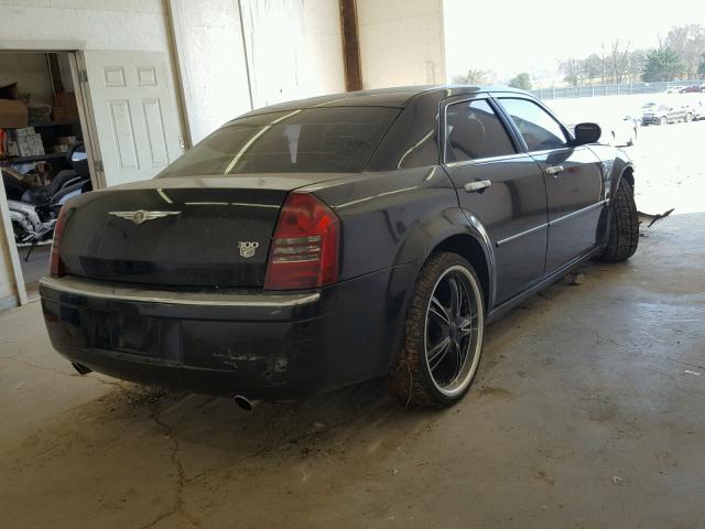 2C3JA63H05H524097 - 2005 CHRYSLER 300C BLACK photo 4