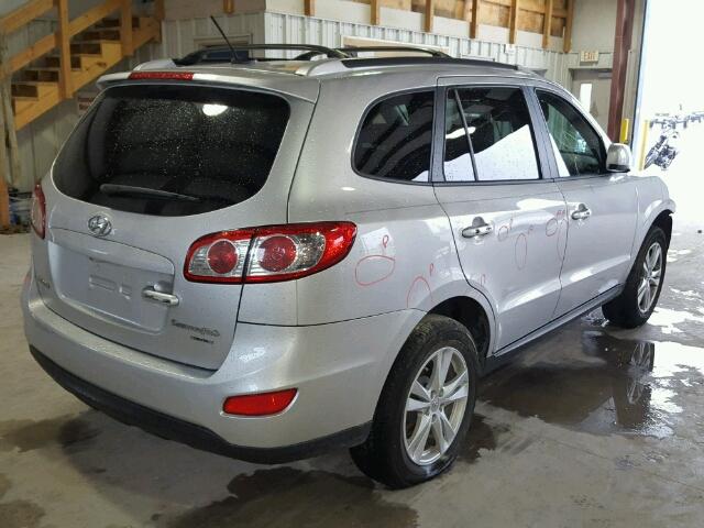 5XYZK4AG3BG026688 - 2011 HYUNDAI SANTA FE L SILVER photo 4