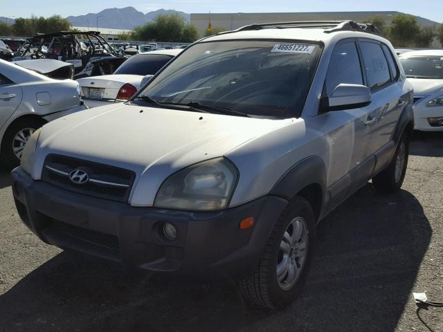 KM8JN12D76U273171 - 2006 HYUNDAI TUCSON GRAY photo 2