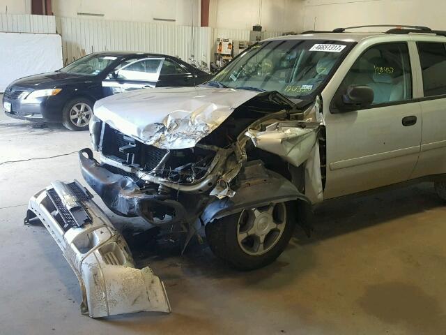 1GNDS13S282126320 - 2008 CHEVROLET TRAILBLAZE SILVER photo 9