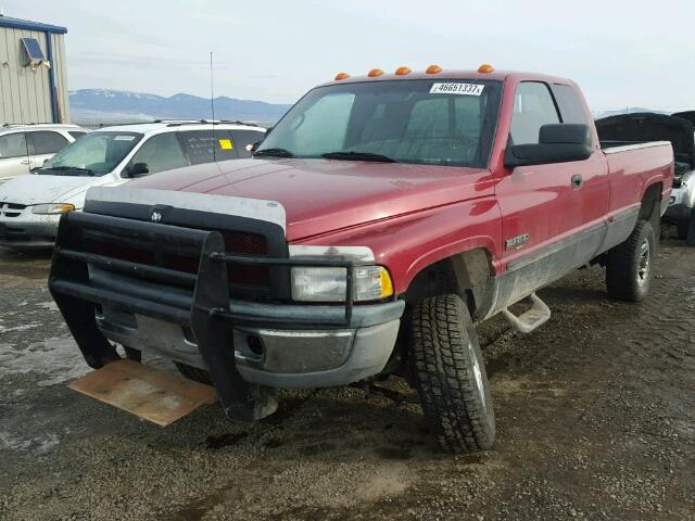 3B7KF2361XG174118 - 1999 DODGE RAM 2500 RED photo 2