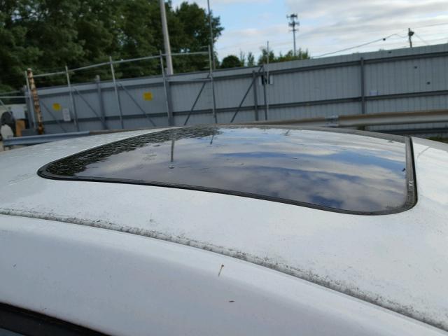 3VWCC21C6YM485694 - 2000 VOLKSWAGEN NEW BEETLE თეთრი ფოტო 9