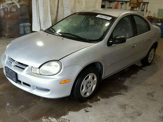 1B3ES26C72D527544 - 2002 DODGE NEON SILVER photo 2