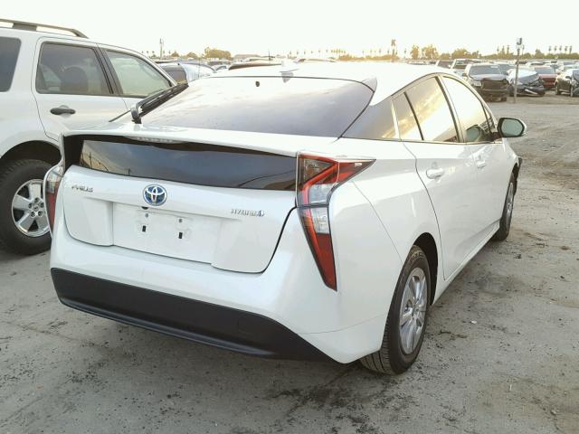 JTDKBRFU2H3542907 - 2017 TOYOTA PRIUS WHITE photo 4