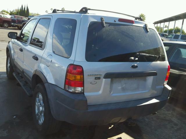 1FMYU04172KA39908 - 2002 FORD ESCAPE XLT SILVER photo 3