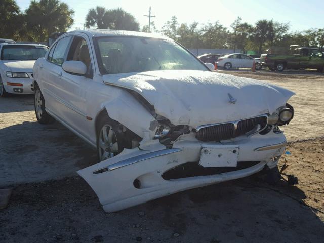 SAJEA51C74WD61838 - 2004 JAGUAR X-TYPE 3.0 WHITE photo 1