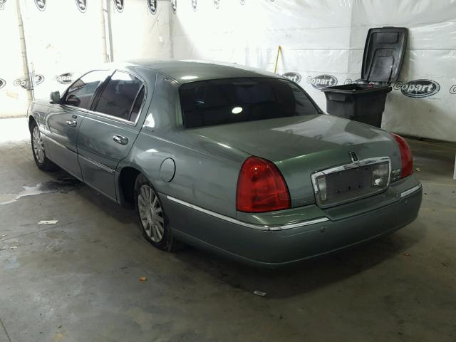 1LNHM81W04Y649633 - 2004 LINCOLN TOWN CAR E TEAL photo 3