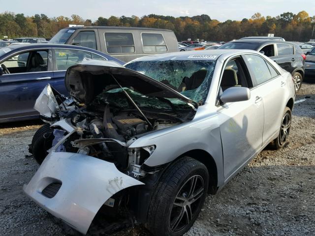 4T1BF3EK9AU043647 - 2010 TOYOTA CAMRY BASE SILVER photo 2