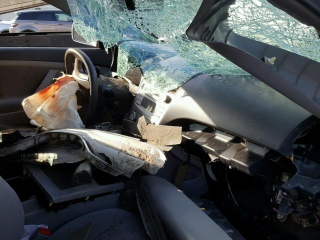 4T1BF3EK9AU043647 - 2010 TOYOTA CAMRY BASE SILVER photo 5