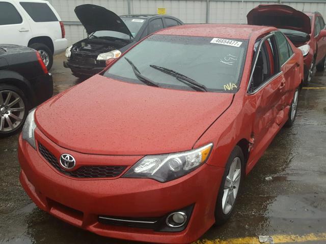 4T1BF1FK5EU803808 - 2014 TOYOTA CAMRY L RED photo 2