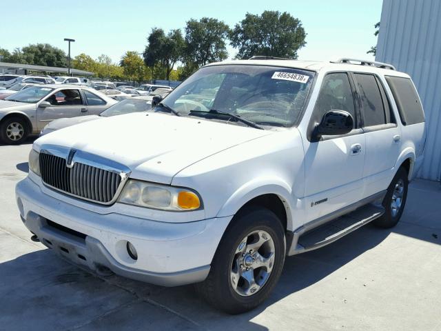 5LMFU28A91LJ03806 - 2001 LINCOLN NAVIGATOR Beyaz fotoğraf 2