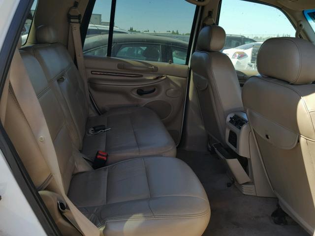 5LMFU28A91LJ03806 - 2001 LINCOLN NAVIGATOR Beyaz fotoğraf 6