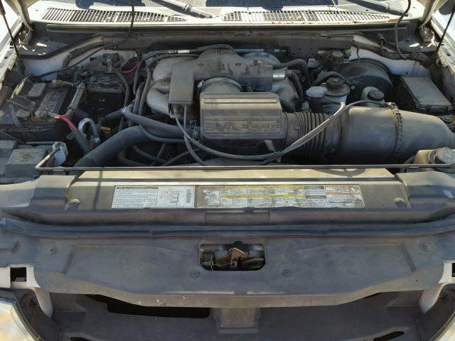 5LMFU28A91LJ03806 - 2001 LINCOLN NAVIGATOR Beyaz fotoğraf 7