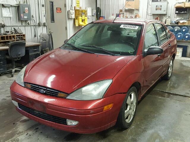 1FAHP38Z74W119000 - 2004 FORD FOCUS ZTS RED photo 2