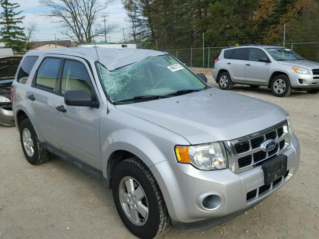 1FMCU9C76BKB66301 - 2011 FORD ESCAPE XLS SILVER photo 1