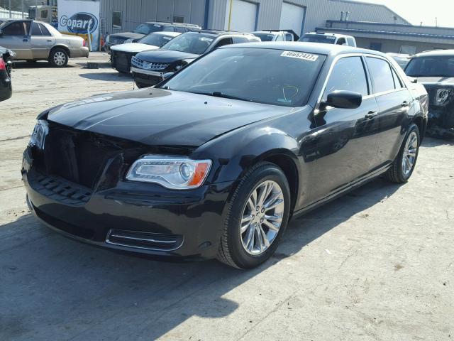 2C3CCAAGXEH157449 - 2014 CHRYSLER 300 BLACK photo 2