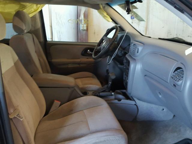 1GNDS13S062155294 - 2006 CHEVROLET TRAILBLAZE GRAY photo 5