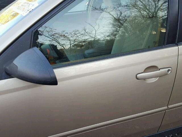 1G1ZT52845F263457 - 2005 CHEVROLET MALIBU LS GOLD photo 9