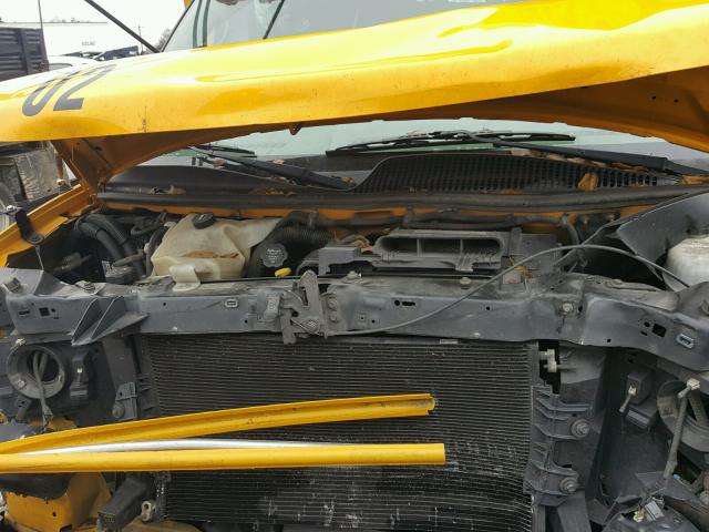 1GBHG31CX81221902 - 2008 CHEVROLET EXPRESS G3 YELLOW photo 7