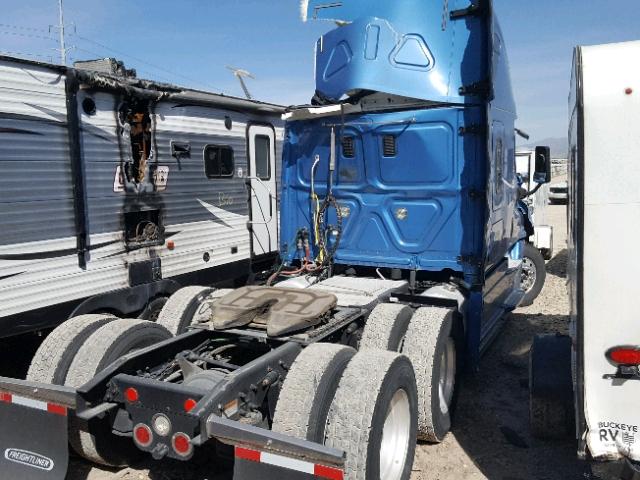 3AKJGLD50GSGX3743 - 2016 FREIGHTLINER CASCADIA 1 BLUE photo 4