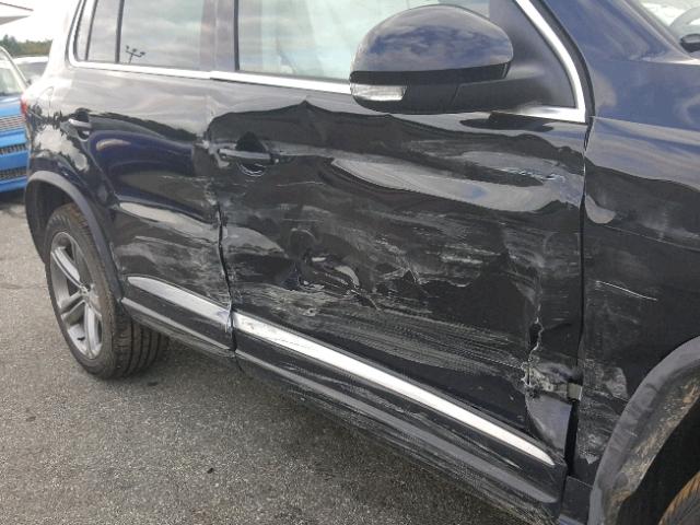 WVGUV7AX2HK013433 - 2017 VOLKSWAGEN TIGUAN SPO 黑色 照片 9