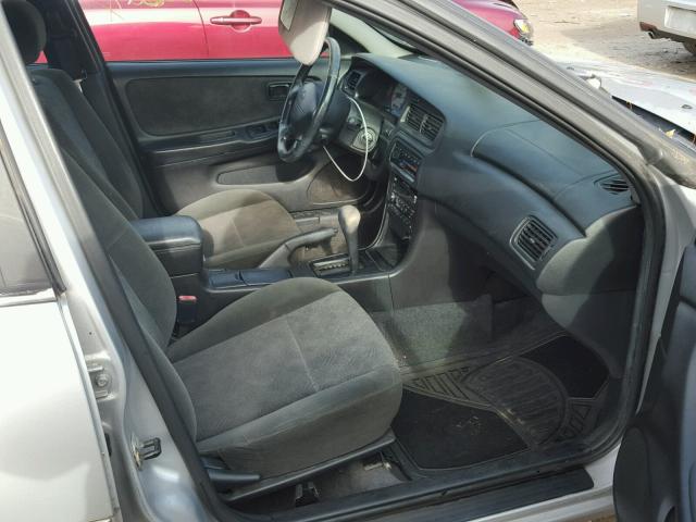 1N4DL01D01C231691 - 2001 NISSAN ALTIMA XE SILVER photo 5