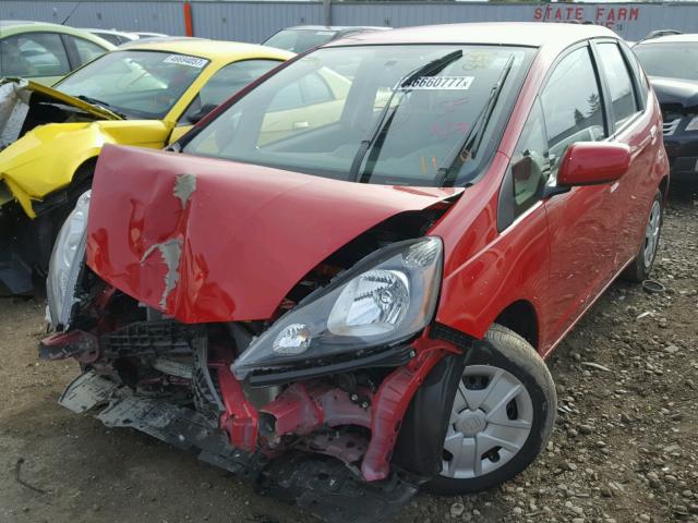 JHMGE8H32DC023831 - 2013 HONDA FIT RED photo 2