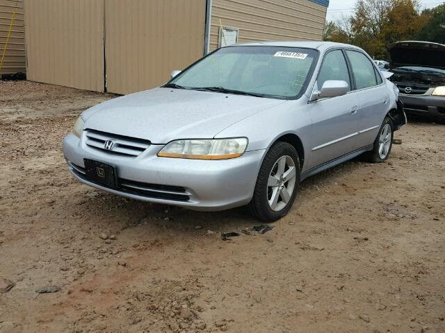 1HGCG16432A034134 - 2002 HONDA ACCORD LX SILVER photo 2