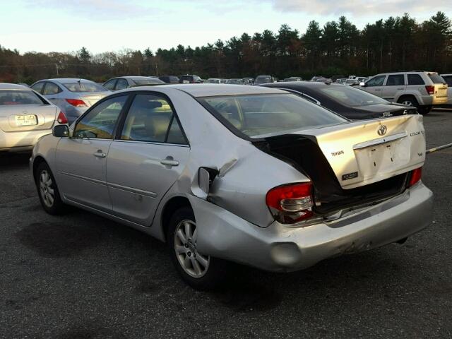 4T1BF30K62U531091 - 2002 TOYOTA CAMRY LE SILVER photo 3