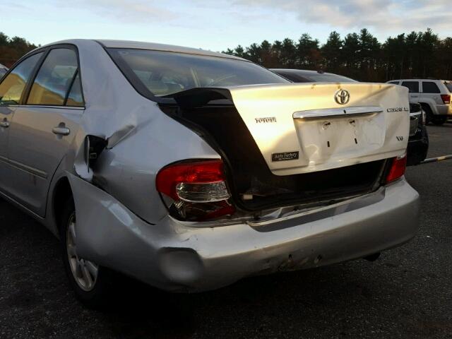 4T1BF30K62U531091 - 2002 TOYOTA CAMRY LE 银色 照片 9