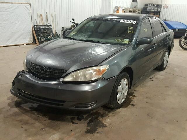 4T1BE32K14U337880 - 2004 TOYOTA CAMRY LE მწვანე ფოტო 2