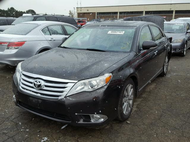4T1BK3DB3BU384511 - 2011 TOYOTA AVALON BAS Siyah fotoğraf 2
