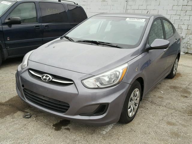 KMHCT4AE4GU076129 - 2016 HYUNDAI ACCENT SE GRAY photo 2