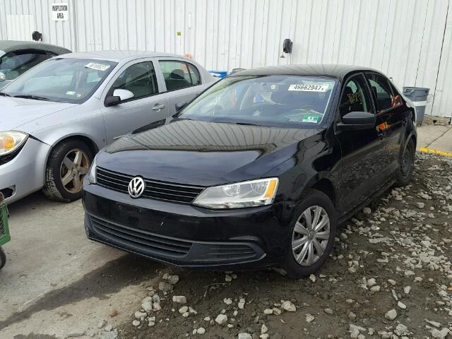 3VW2K7AJ3BM009758 - 2011 VOLKSWAGEN JETTA BASE BLACK photo 2